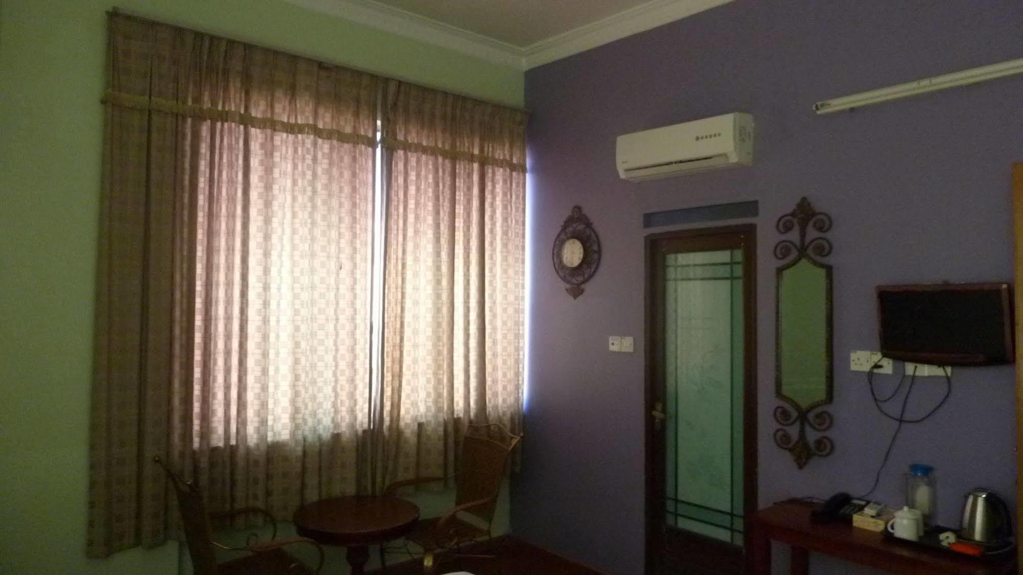 7 Hung Hung Inn Kota Kinabalu Ngoại thất bức ảnh